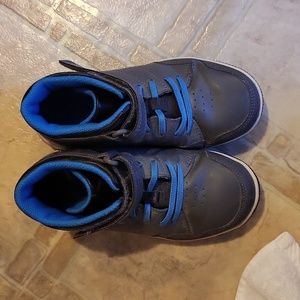 Surprize by Stride-Rite - High Top Velcro Sneakers - Boys' Size 11 Grey and Blue